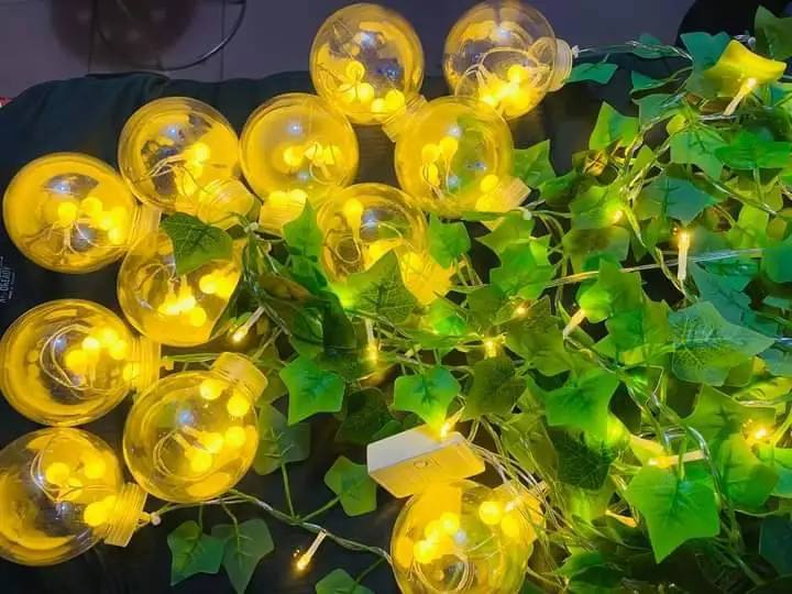 Wish Ball Leaf Curtain Light - 10 feet, 12 Wish Ball (P-3124)
