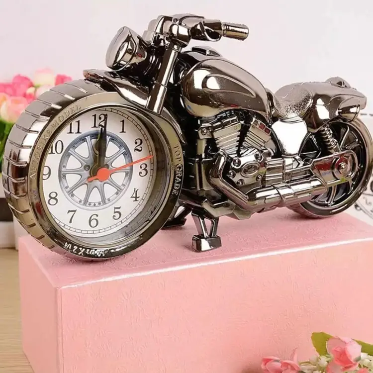 Vintage Alarm Clock Retro Oil Lamp Alarm Clock Watch Table Kerosene Light Clock Living Room Decor Articles Office Craft Ornament (P-1890)